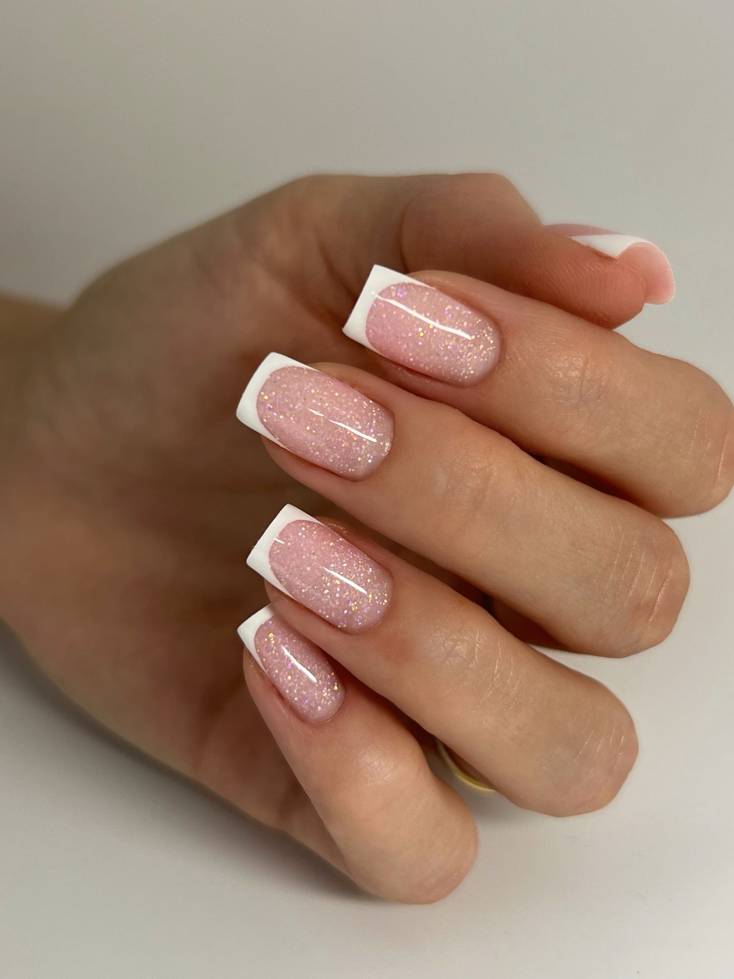 Queen Base - Maskuojanti bazė 10ml (Be TPO)